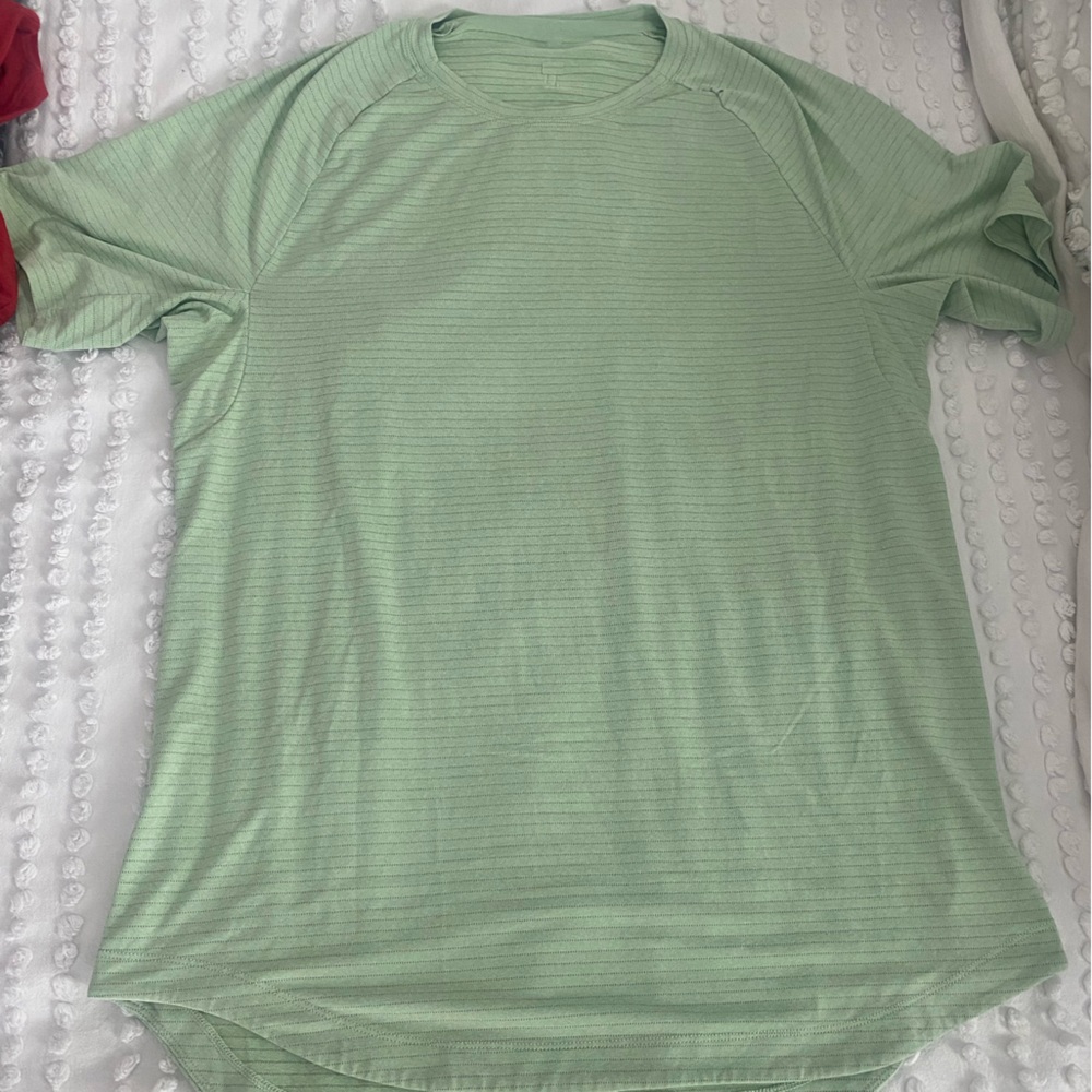 LuLu Workout Shirt. Like new!